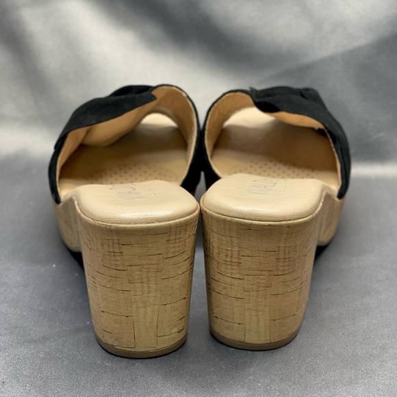 VINTAGE! BRAND NEW IN BOX! GENUINE! VIVALDI PARIS LEATHER WEDGE SANDALS - Picture 6 of 8